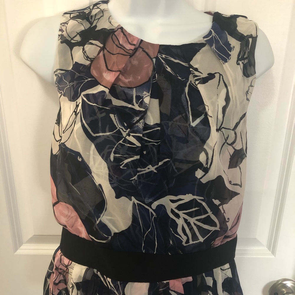 DianevonFurstenberg silk graphic peplum blouse 12